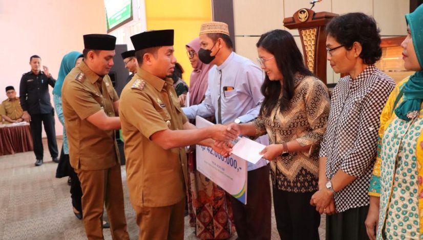 ca90378c-5d5f-441f-b8c6-4e82043d8425